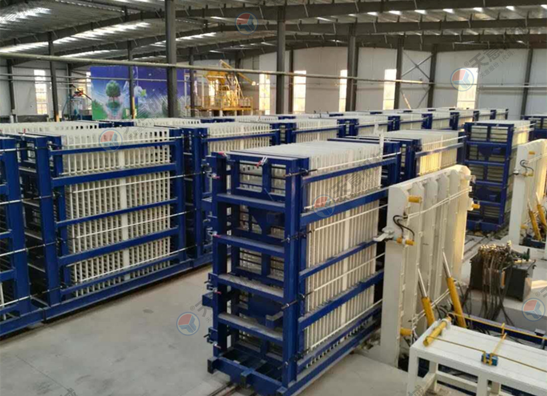 輕質(zhì)復(fù)合墻板設(shè)備 立式復(fù)合墻板機 天意隔墻板設(shè)備